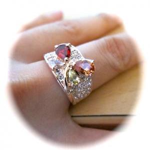 Stunning Rgp Austrian Crystal Flower Ring (sz 6 -..